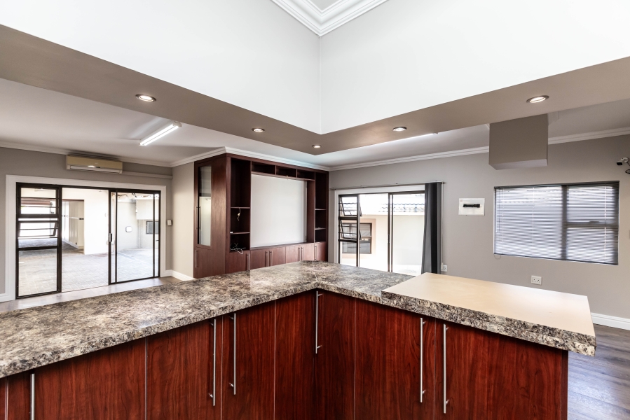 6 Bedroom Property for Sale in Dorchester Heights Eastern Cape